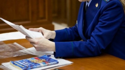 Прокуратура Выгоничского района обязала в судебном порядке поселковую администрацию выбрать управляющую компанию для многоквартирного дома